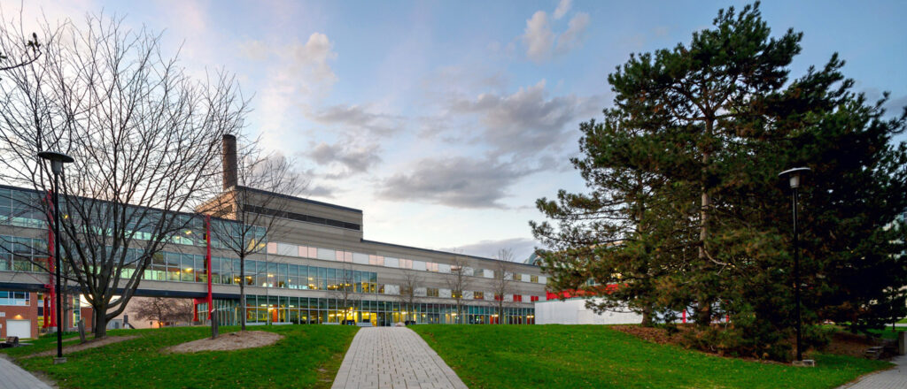 University of Waterloo Cheriton School Computer Science Davis Centre